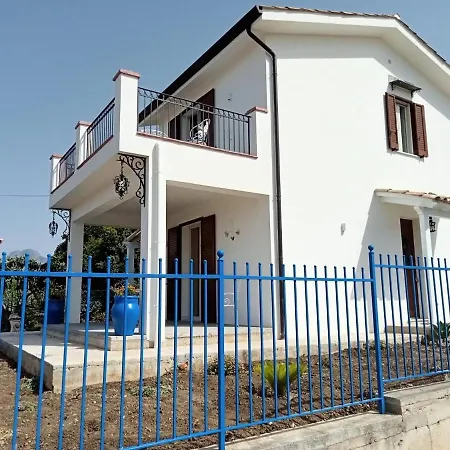 Prázdninový dům Annina Trabia
